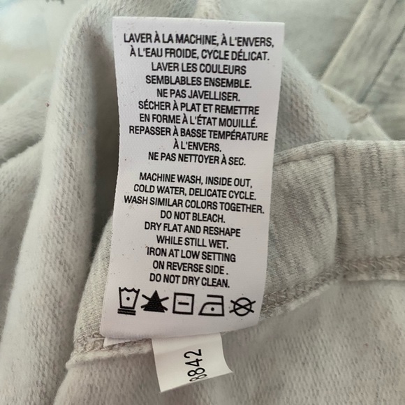 🤍HYBA🤍Activewear sweater in grey. Size large. Like new condition. Never worn. - Picture 14 of 16